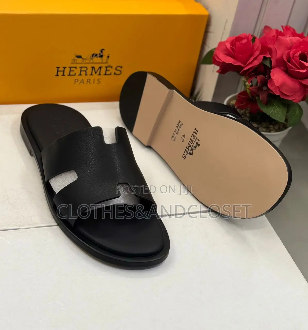 Hermès Izmir Sandals Featuring a Black Calfskin Leather Upper