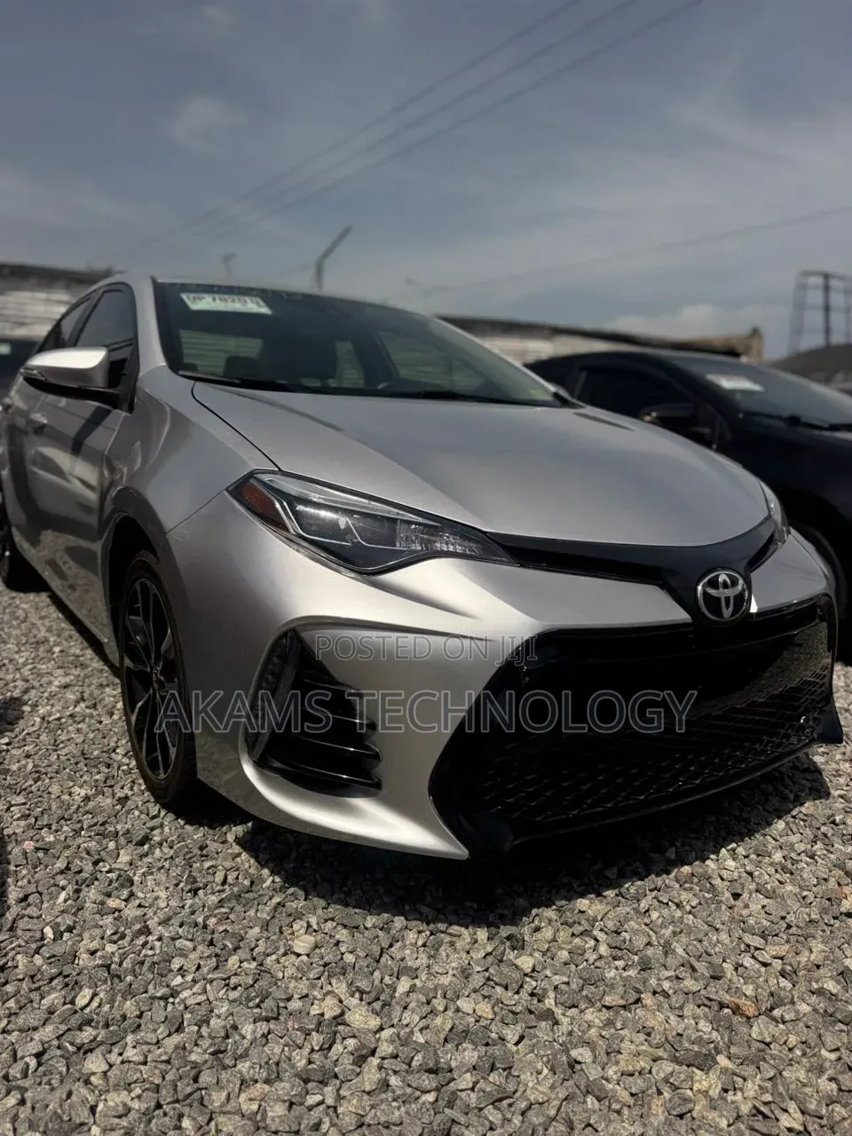 Toyota Corolla SE Special Edition 4dr Sedan (1.8L 4cyl CVT) 2017 Silver