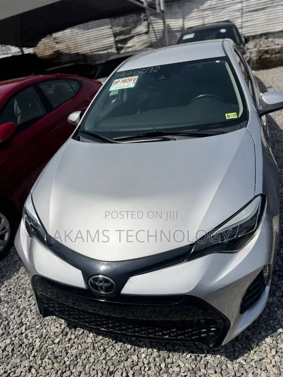 Toyota Corolla SE Special Edition 4dr Sedan (1.8L 4cyl CVT) 2017 Silver