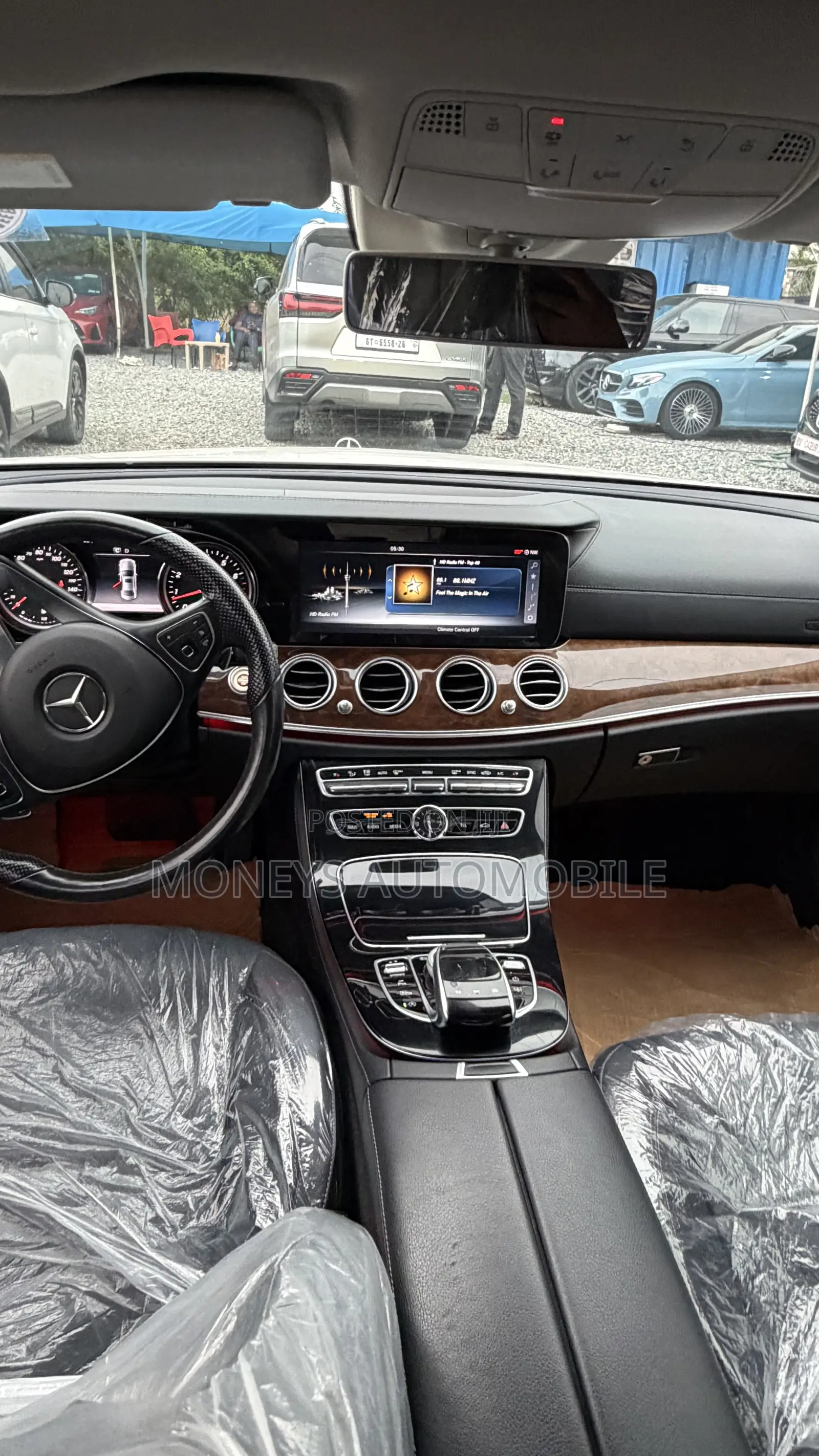 Mercedes-Benz E300 2018 White