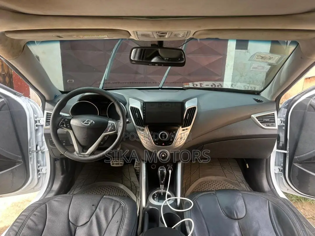Hyundai Veloster 2019 White