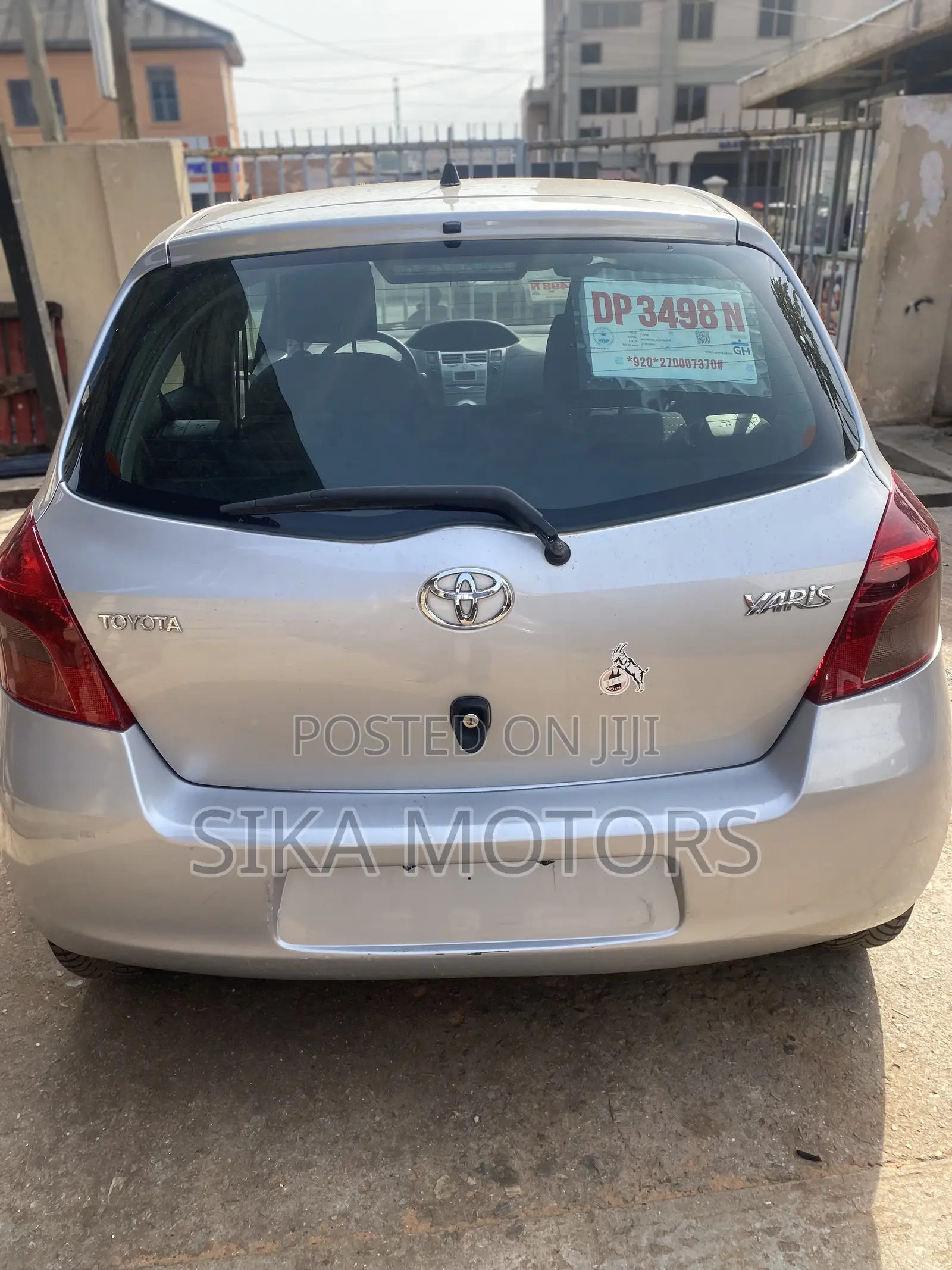 Toyota Yaris 2010 Silver