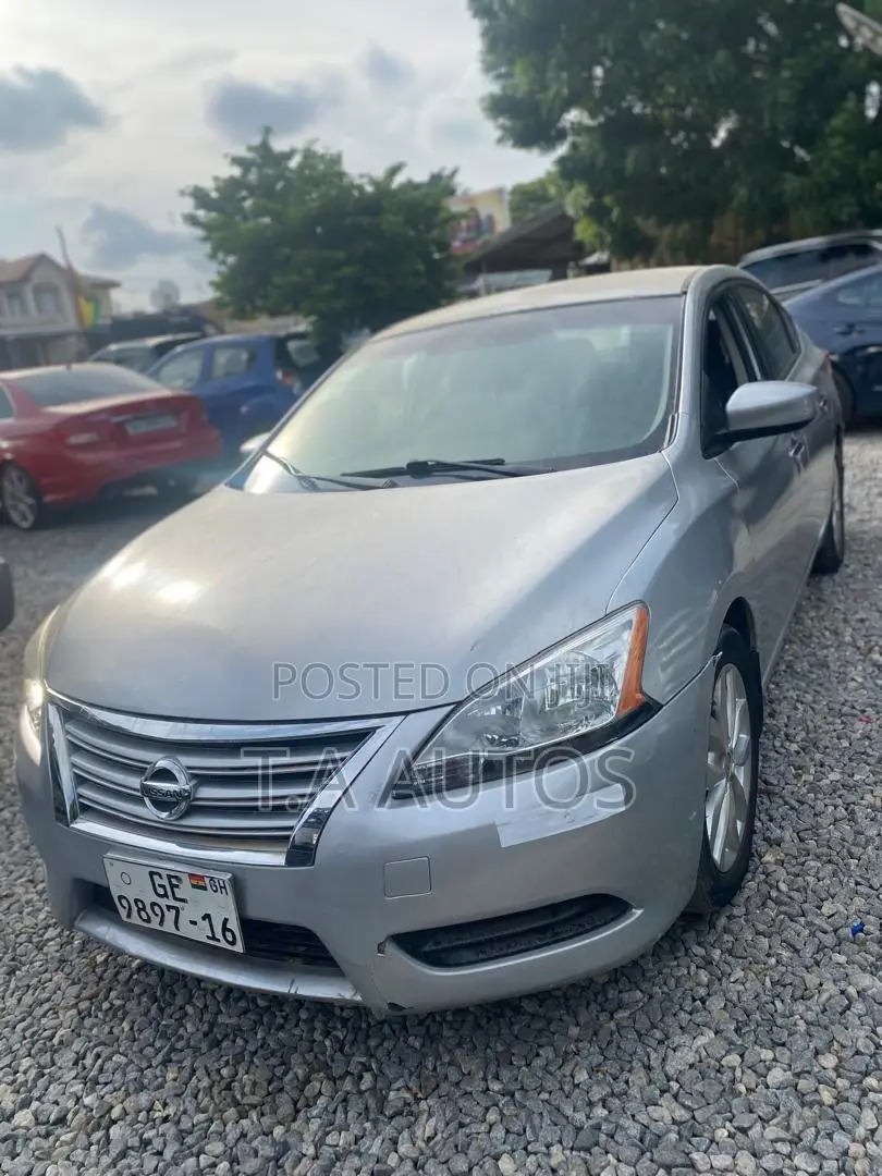 Nissan Sentra SV 4dr Sedan (1.8L 4cyl CVT) 2015 Silver