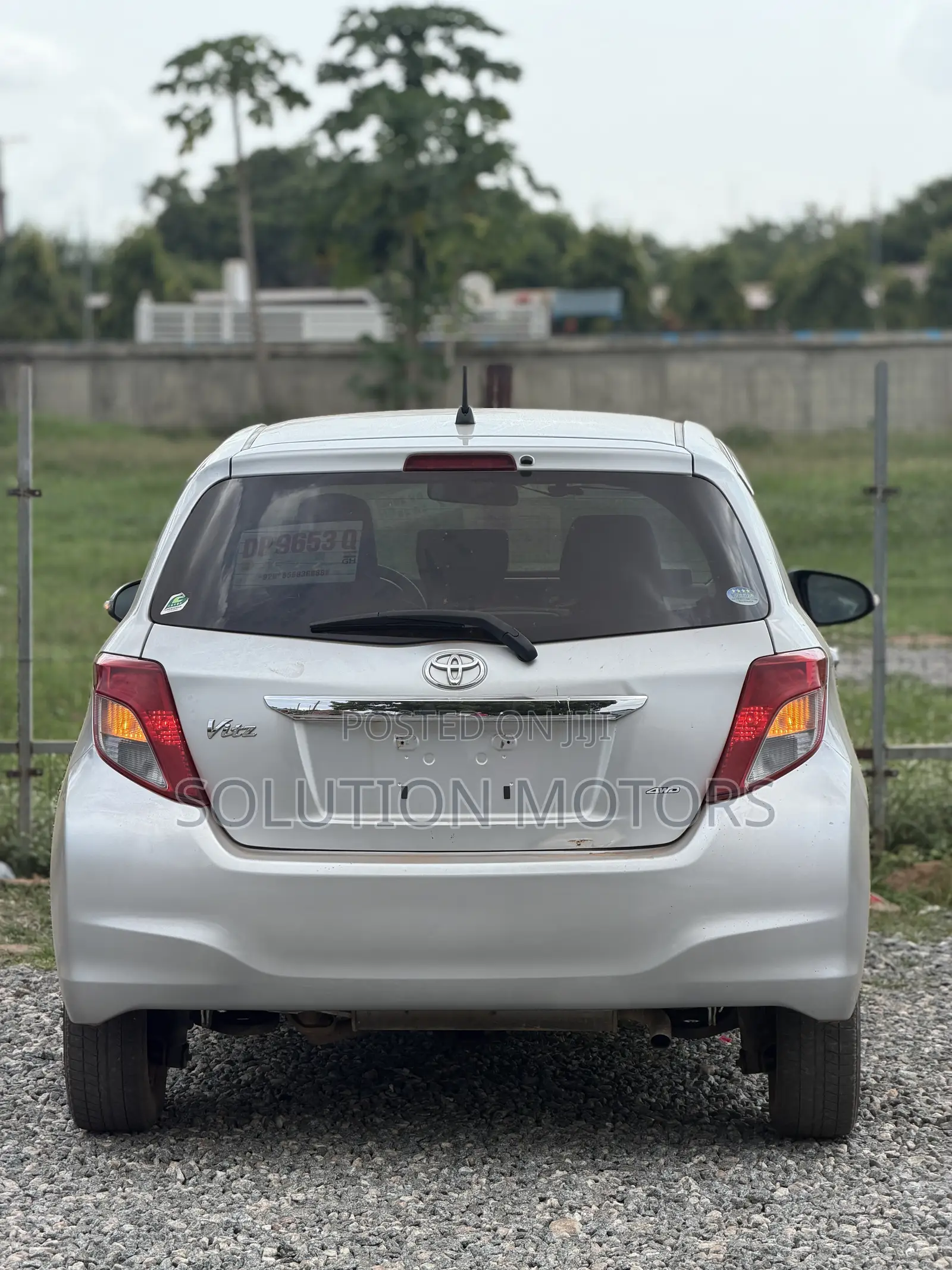 Toyota Vitz 2013 Gray