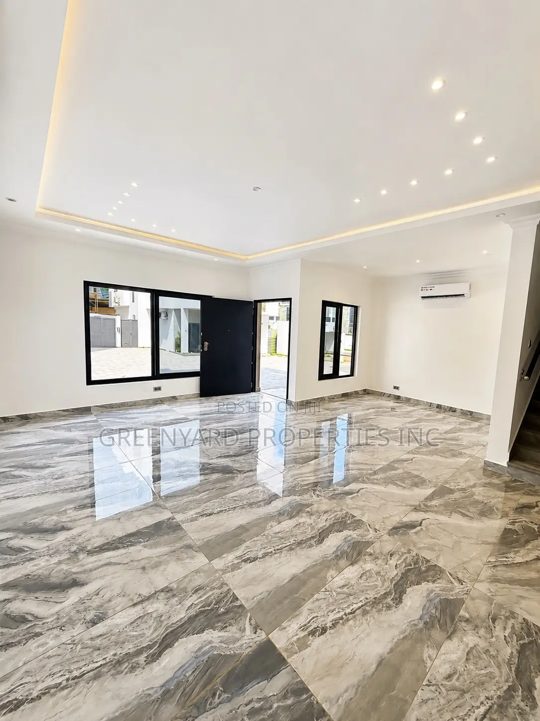 5bdrm Townhouse / Terrace in Lagos Ave, East Legon for rent