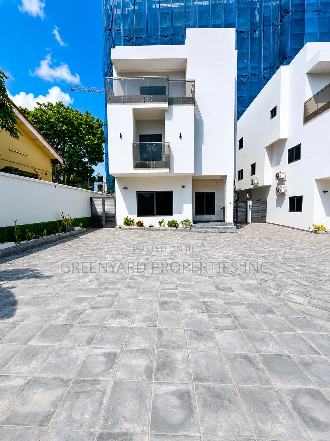5bdrm Townhouse / Terrace in Lagos Ave, East Legon for rent