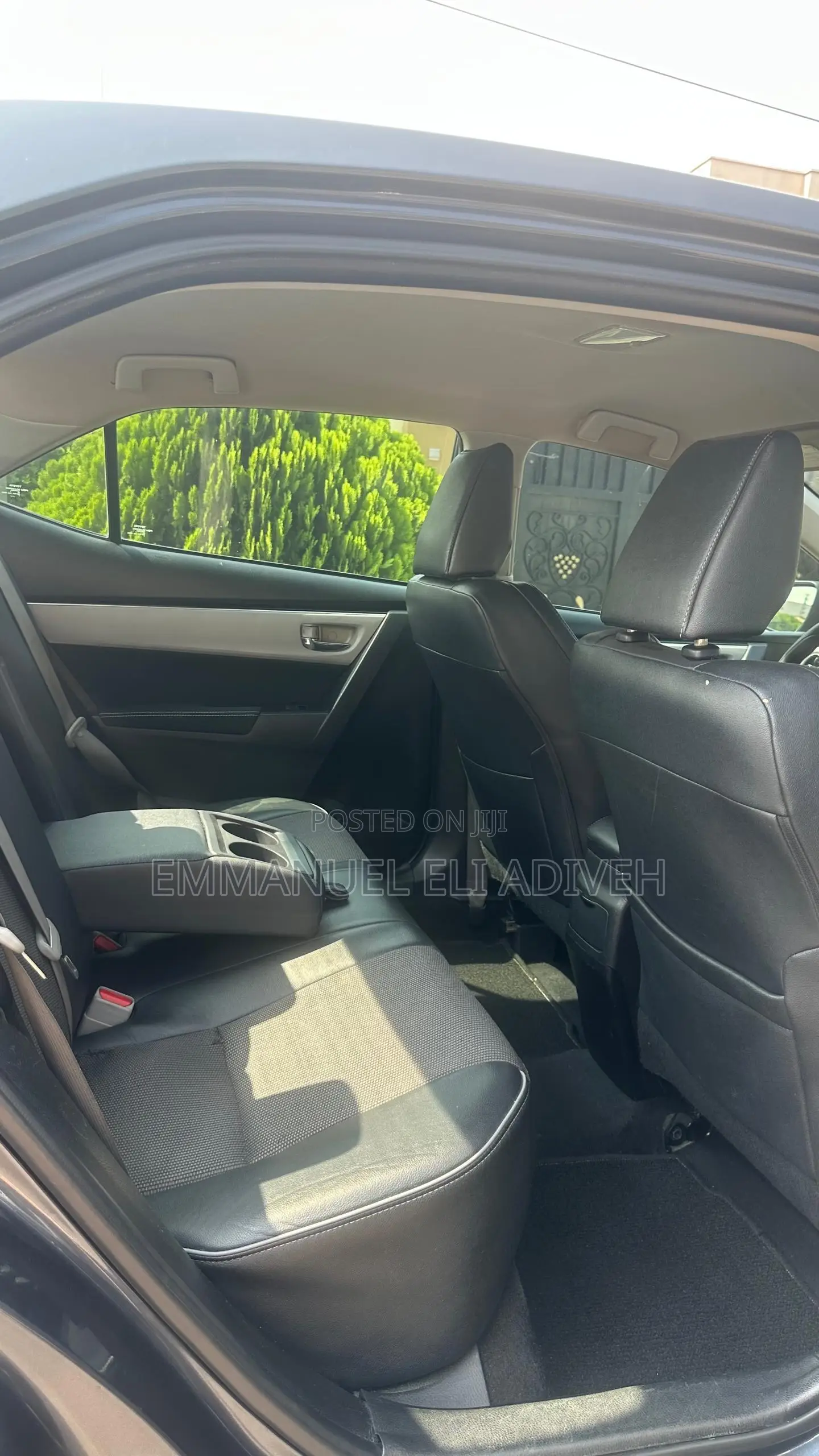 Toyota Corolla LE ECO 4dr Sedan (1.8L 4cyl CVT) 2017 Gray