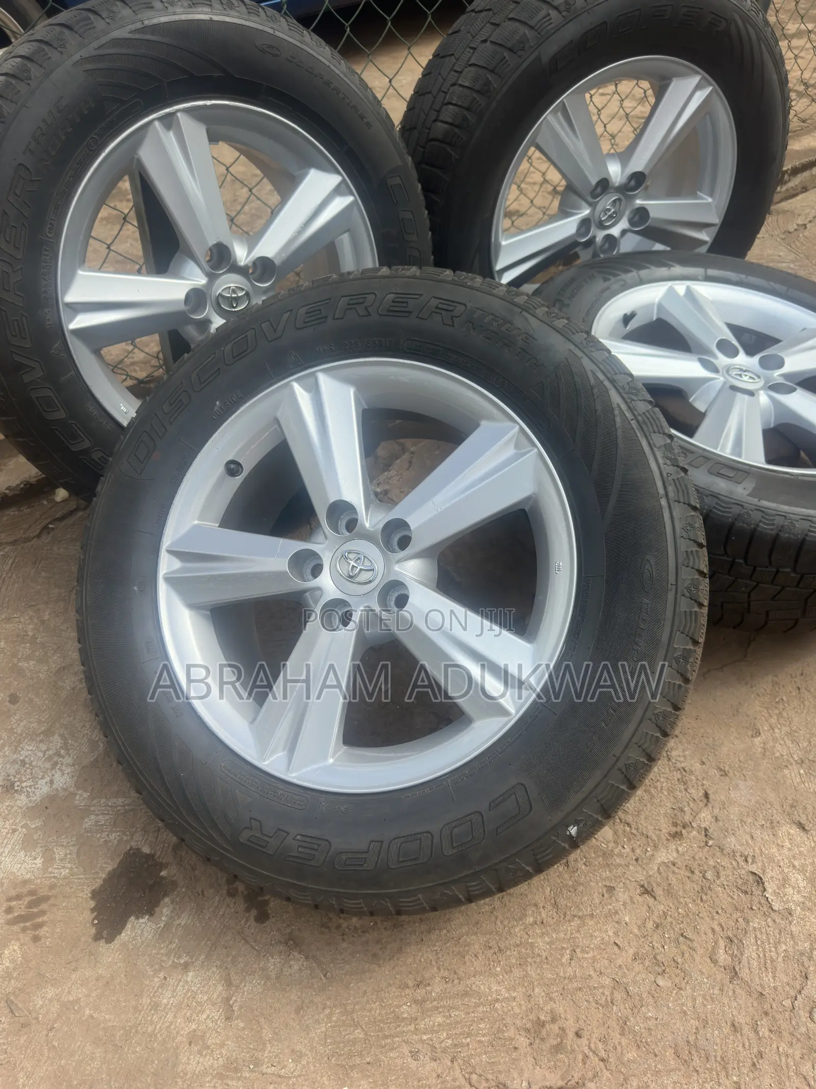Vehicle Tires and Rims 225/65/R17