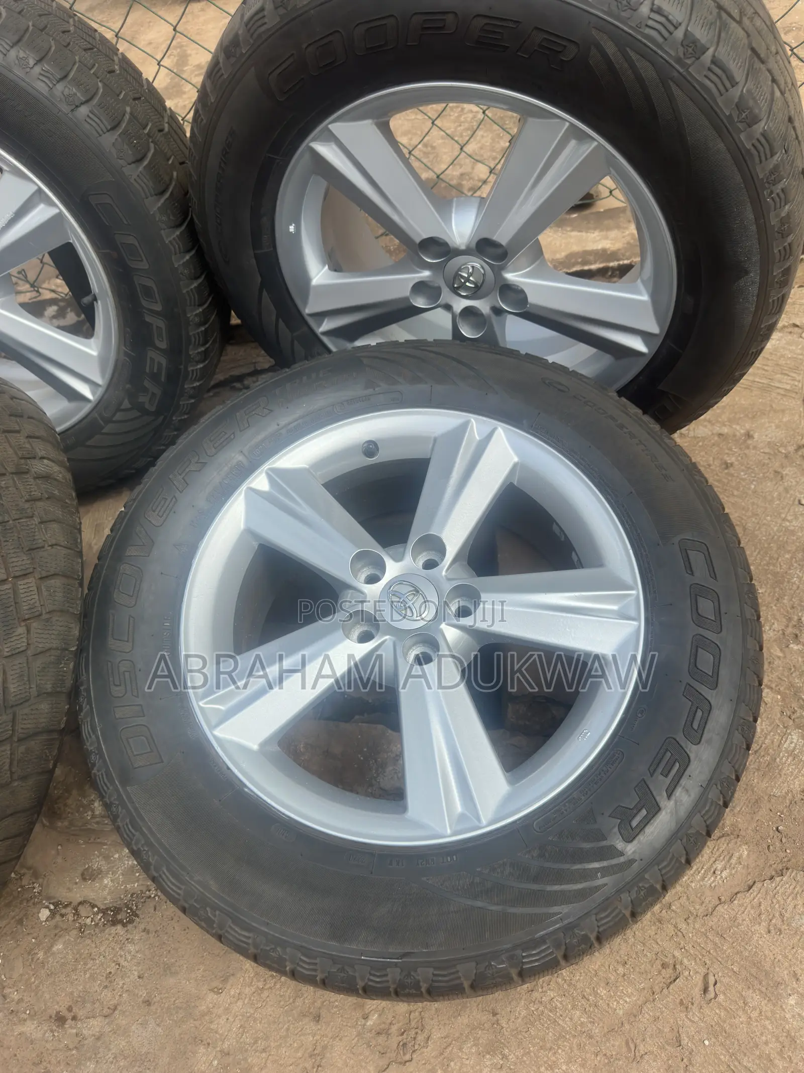 Vehicle Tires and Rims 225/65/R17