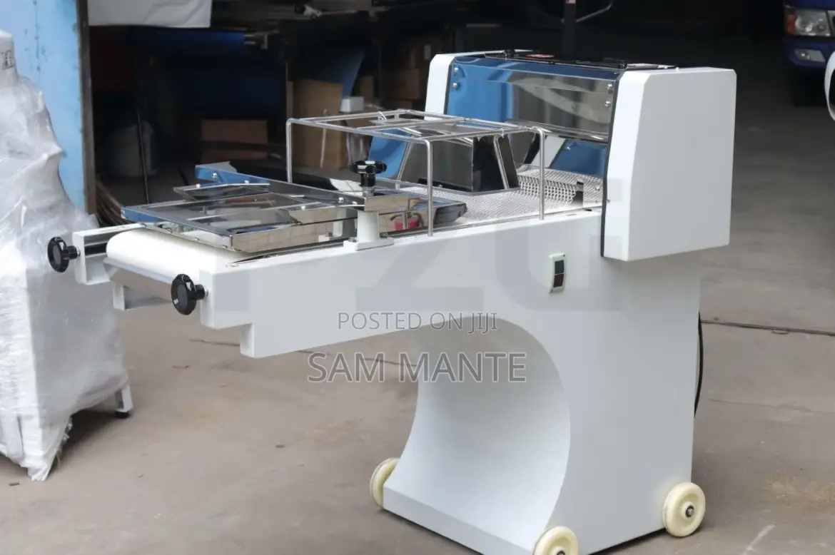 Dough Moulder Machine