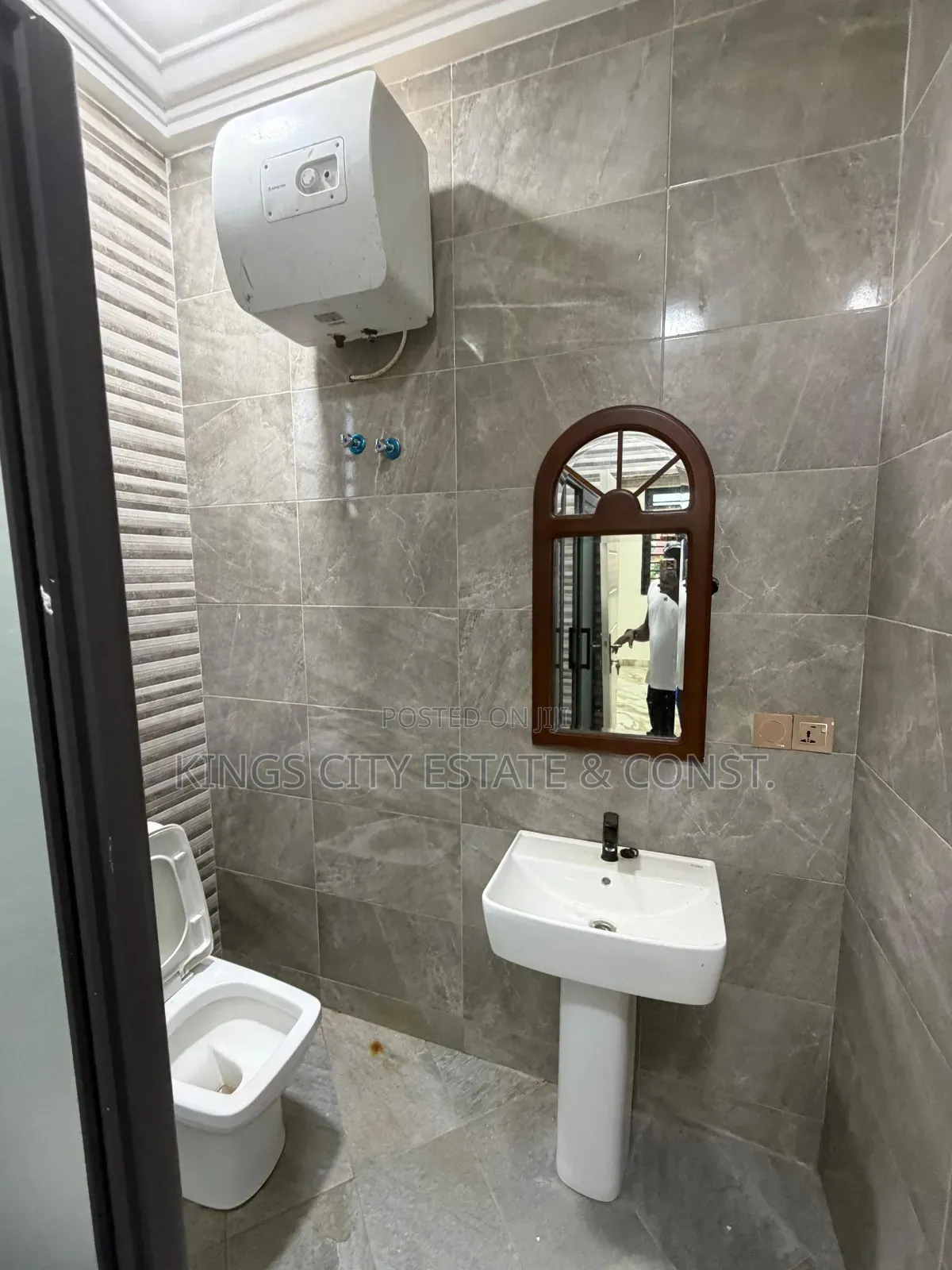 4bdrm House in Tesano Papaye for rent