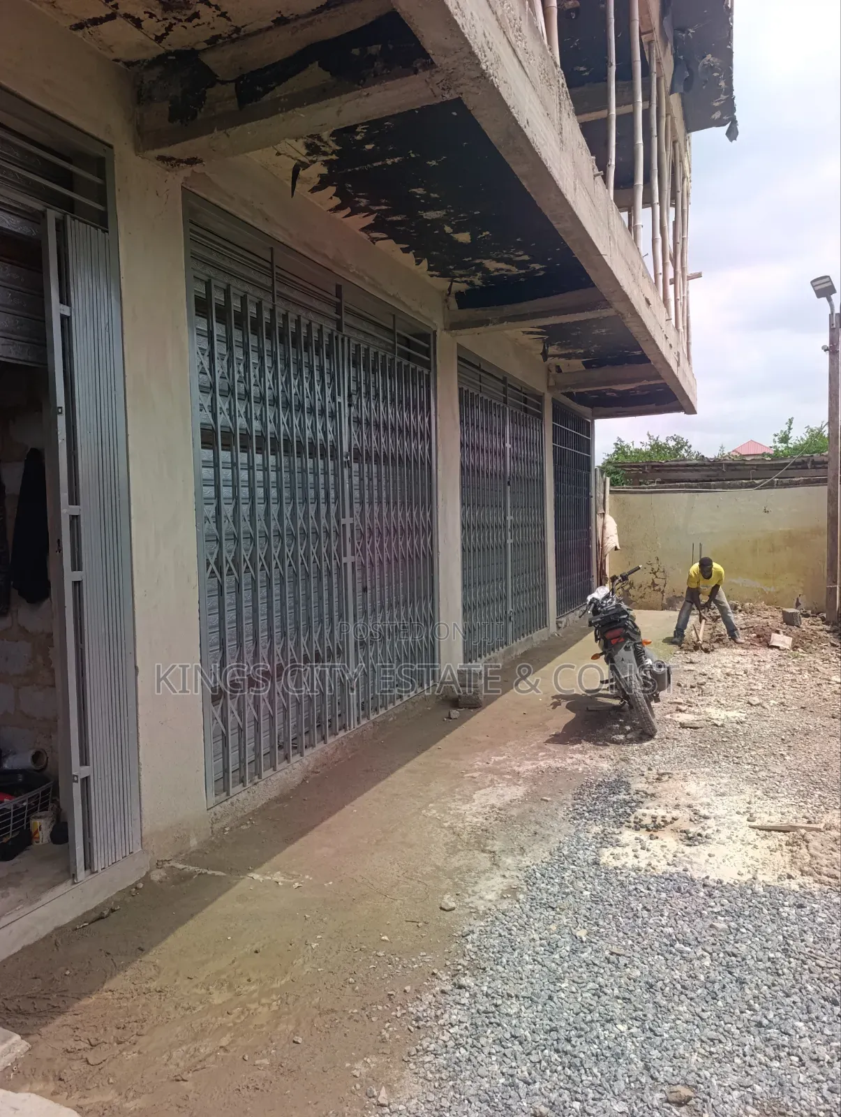 Shops Available for Rent at Pokuase Station