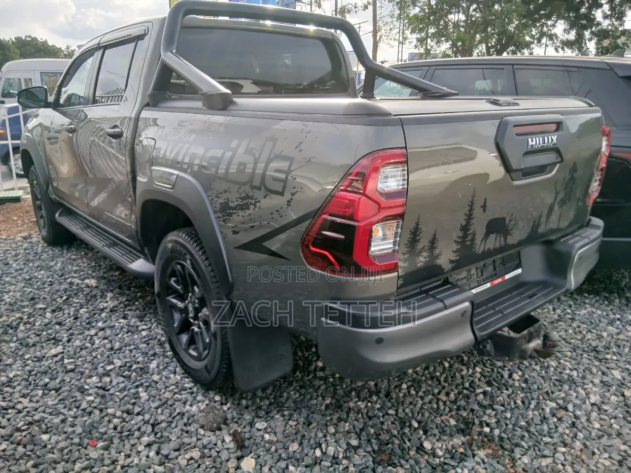Toyota Hilux 2023 Green