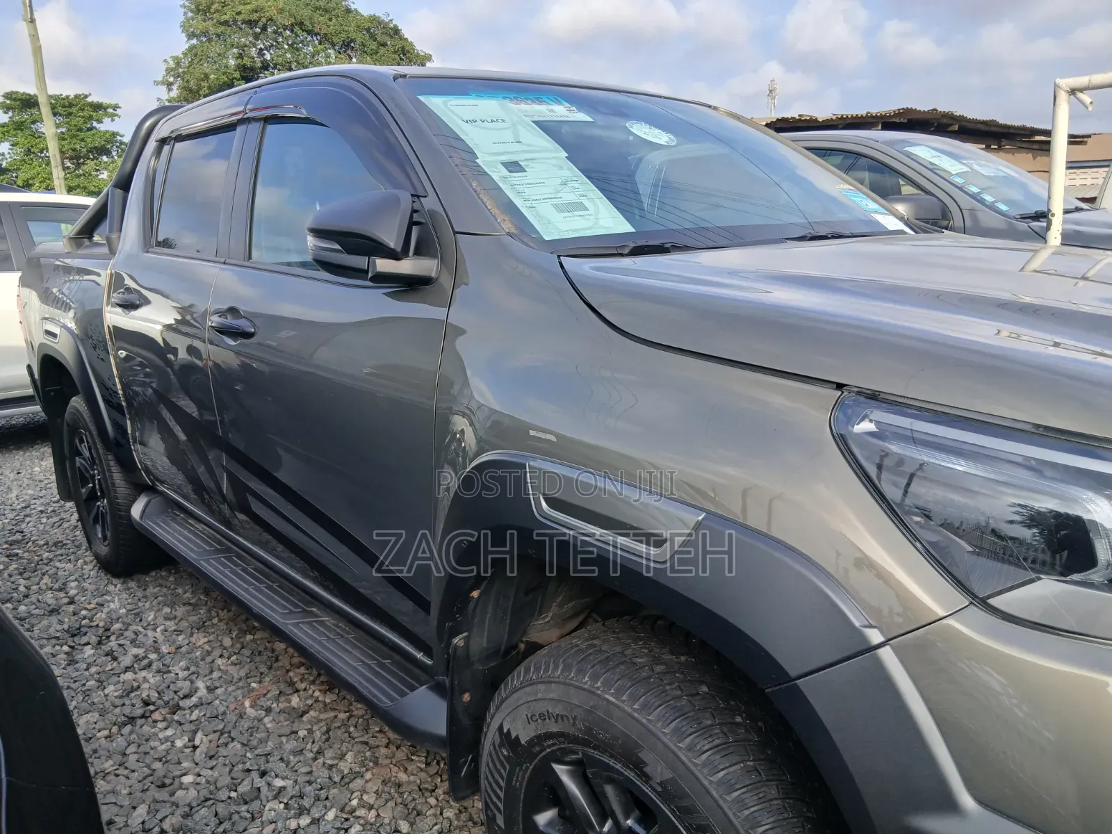 Toyota Hilux 2023 Green
