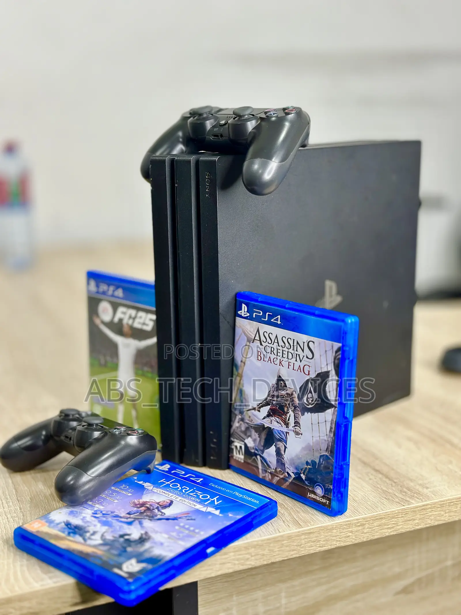 Ps4 Pro Gaming Console