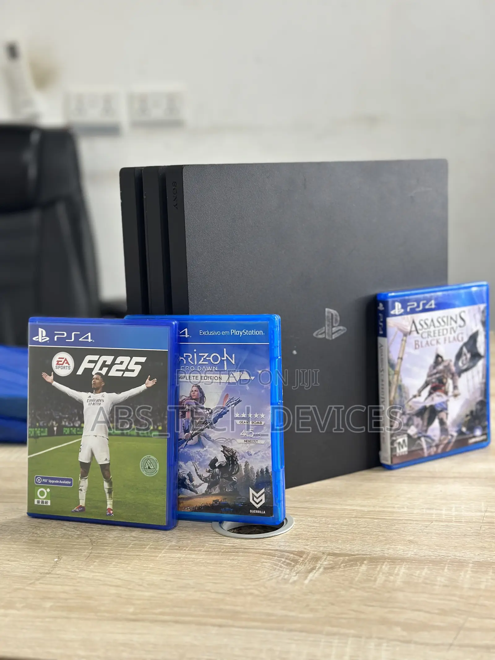 Ps4 Pro Gaming Console