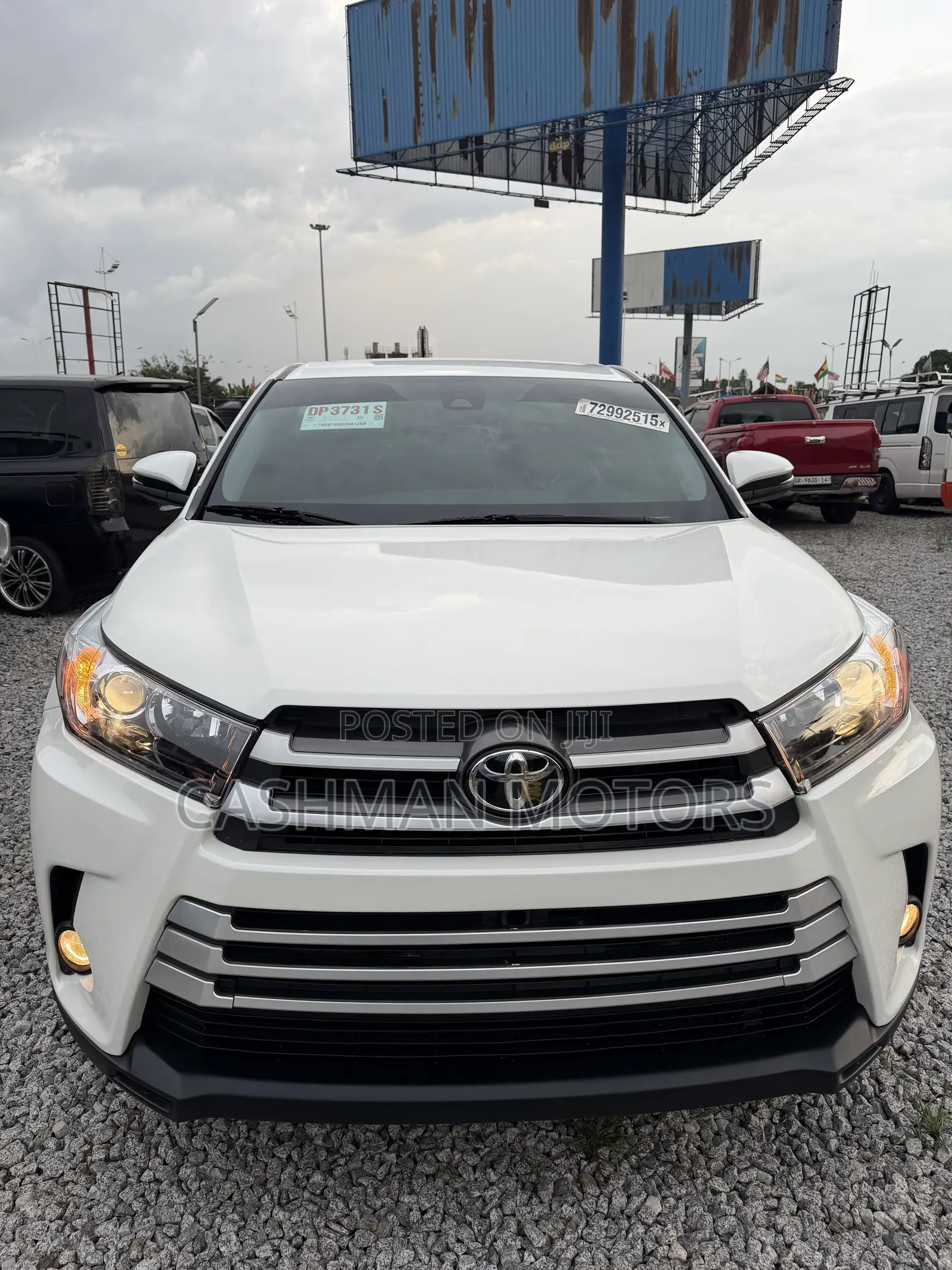 Toyota Highlander LE 2019 White