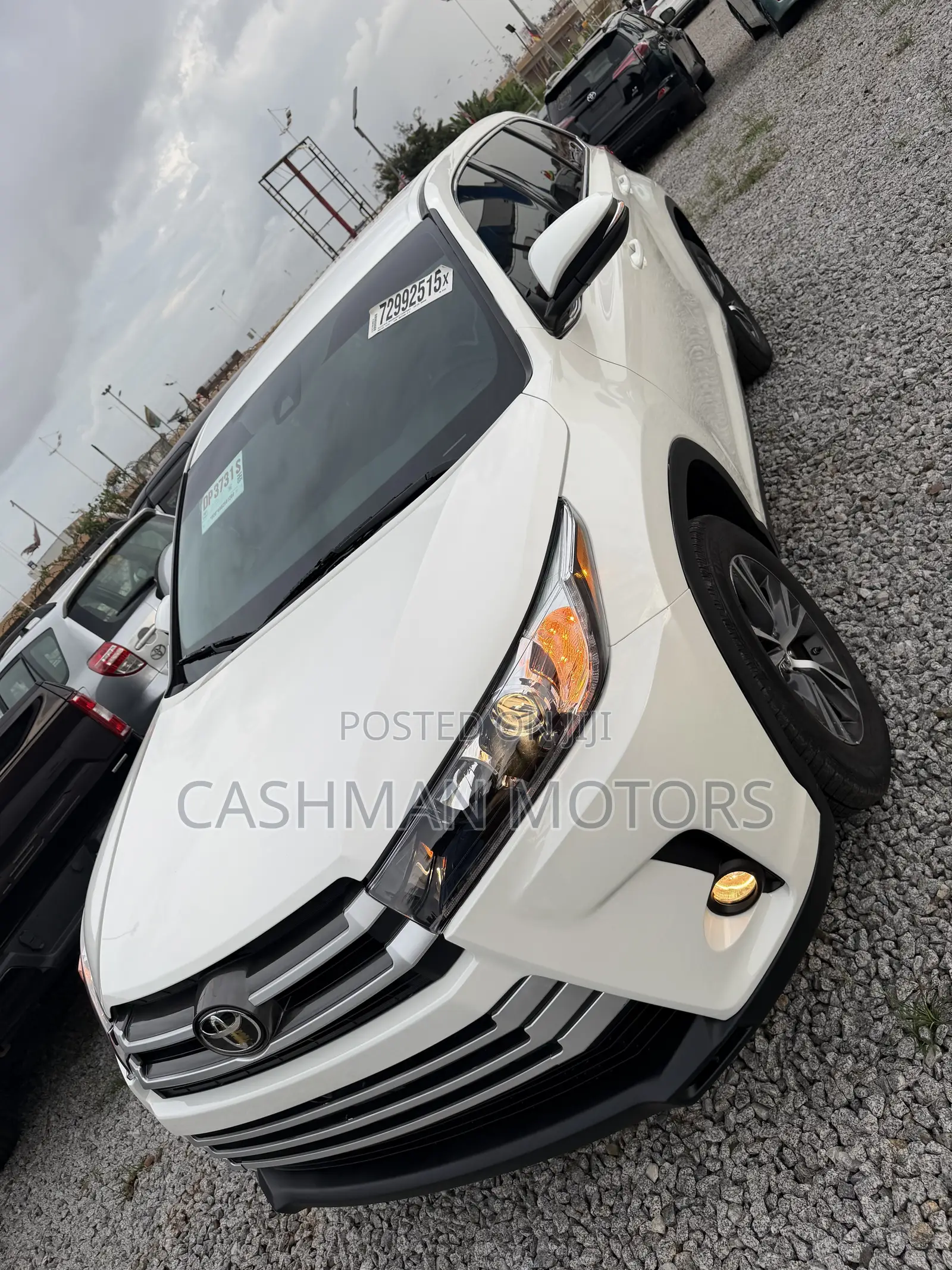 Toyota Highlander LE 2019 White