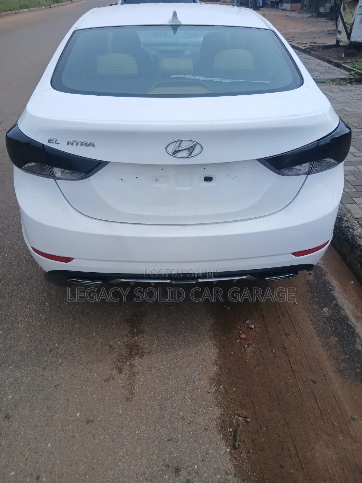 Hyundai Elantra 2013 White