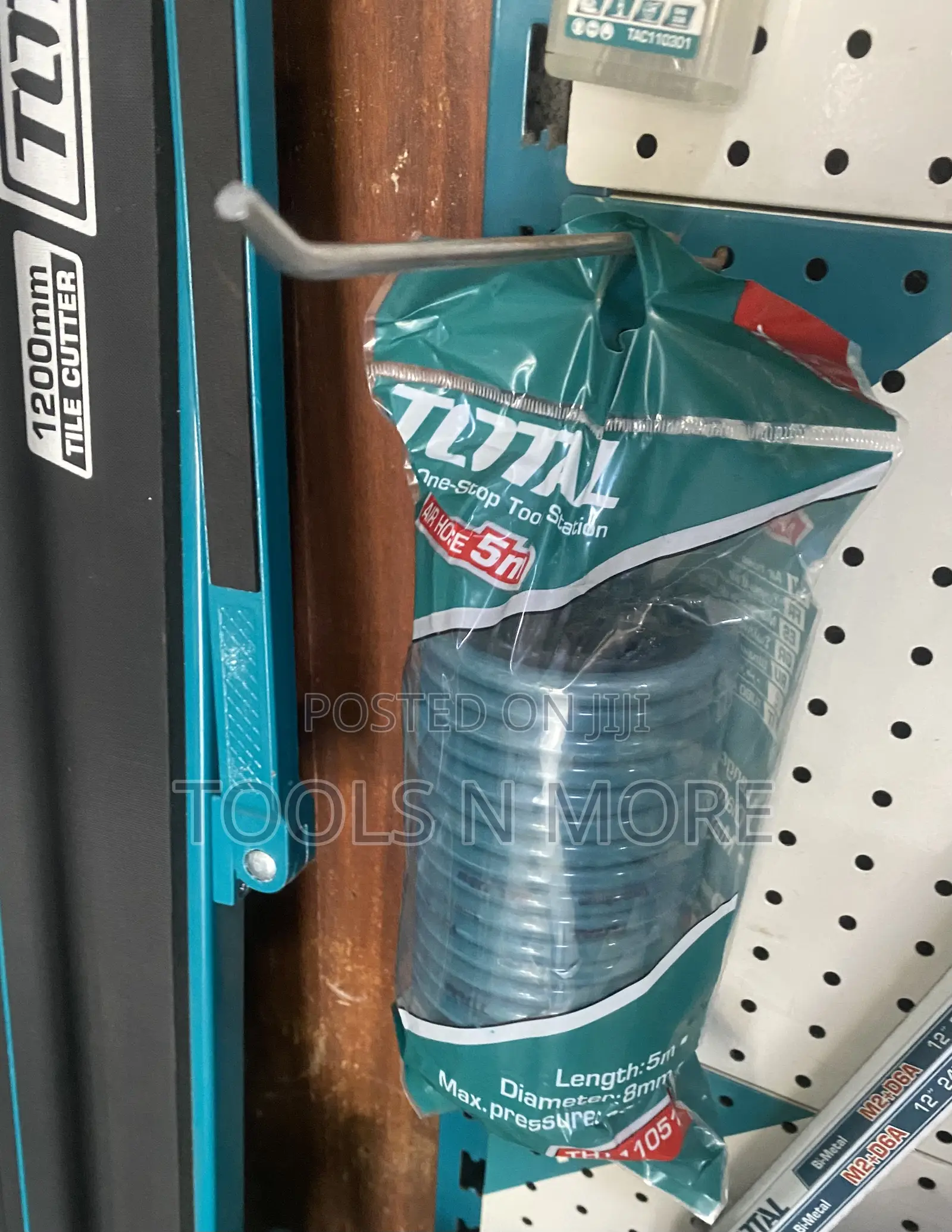 Total 8mm Air Hose (10m)