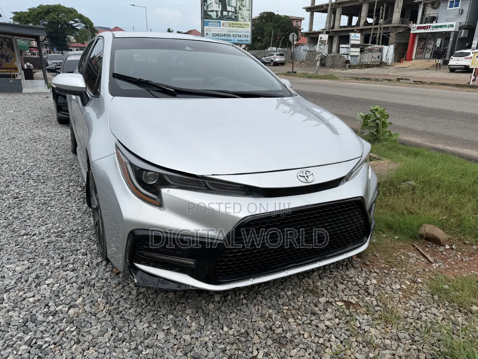 Toyota Corolla XLE 2020 Silver