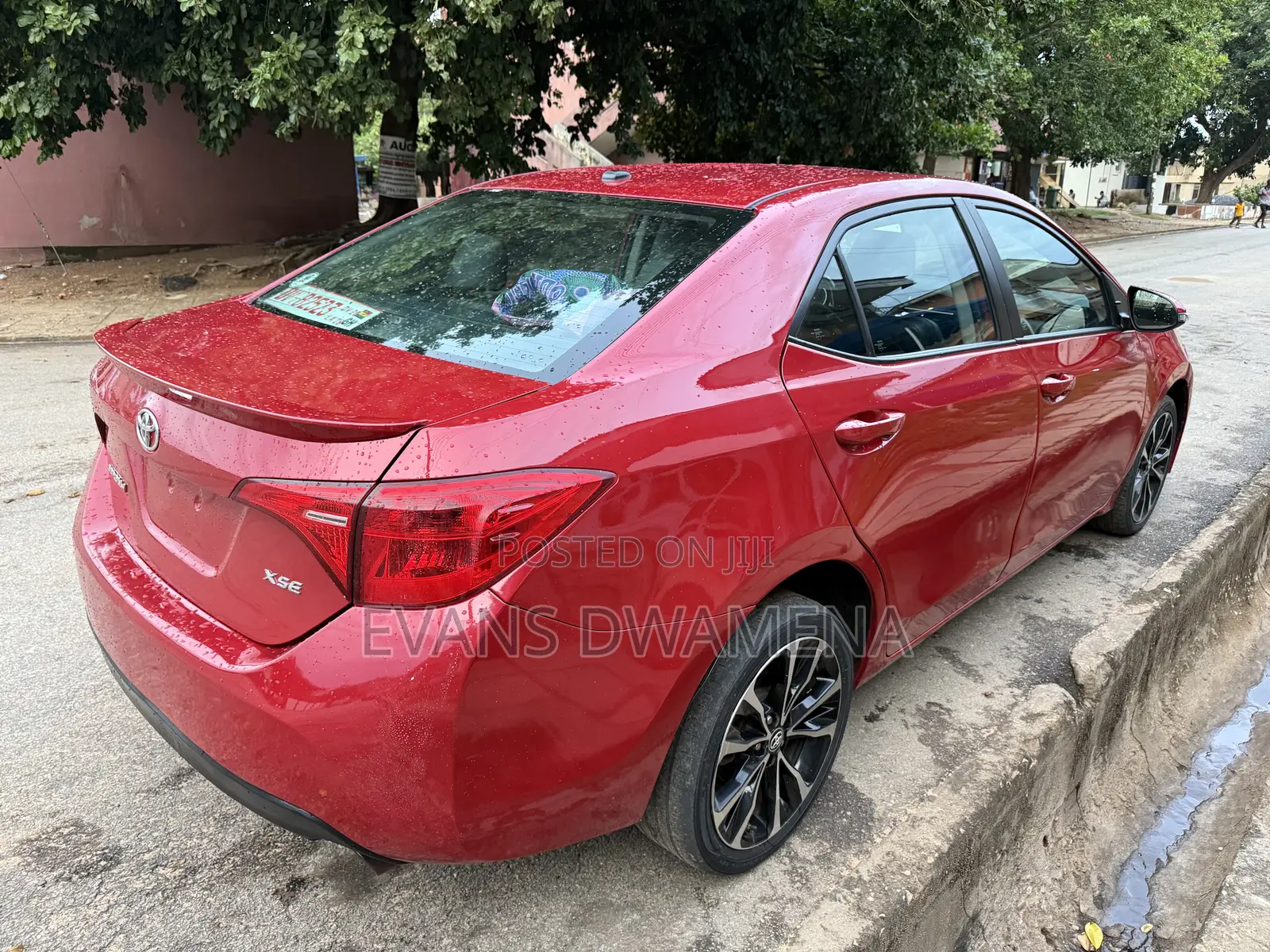 Toyota Corolla XSE 4dr Sedan (1.8L 4cyl CVT) 2017 Red