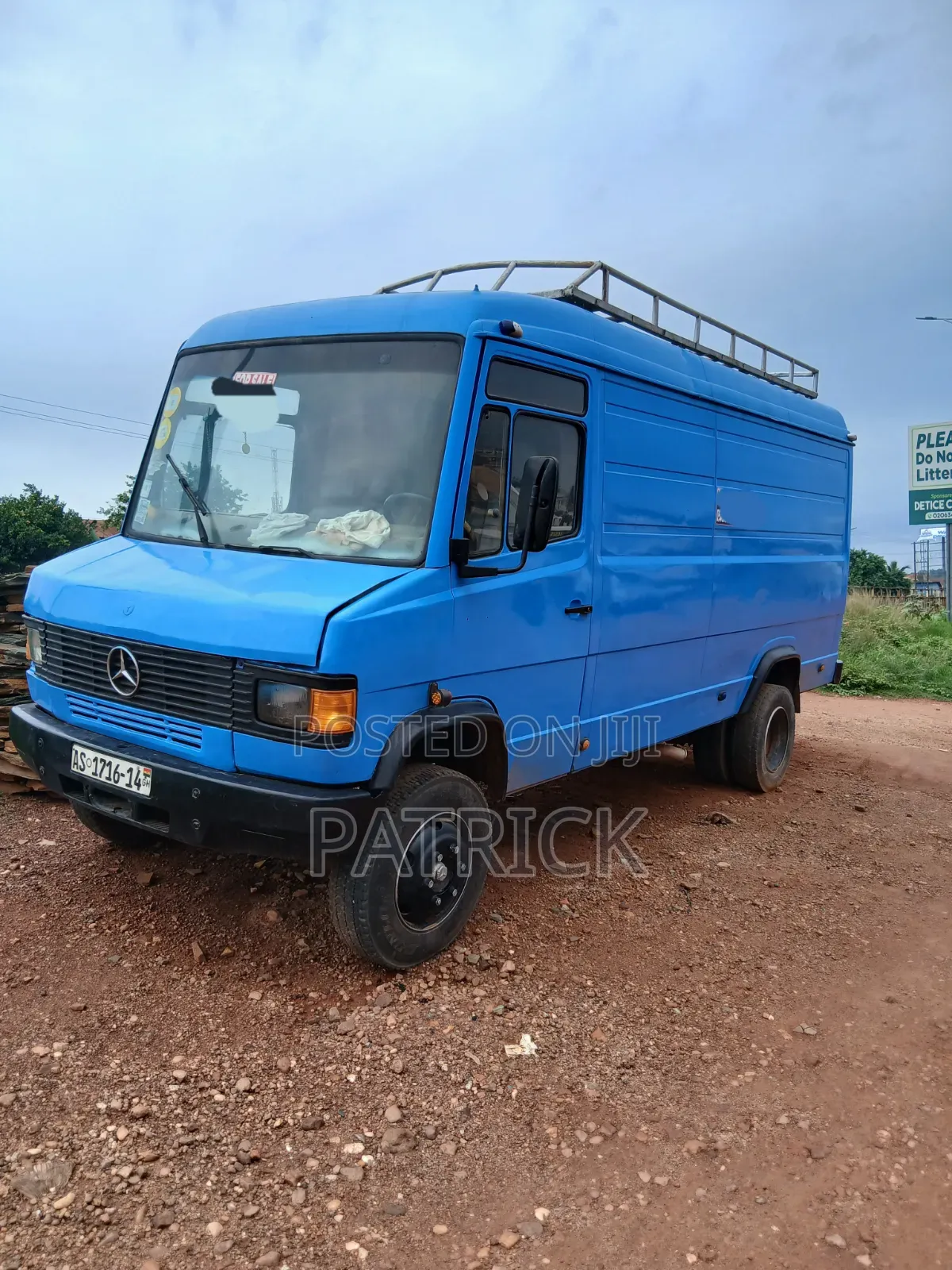 Mercedes-Benz T2 1997 Blue