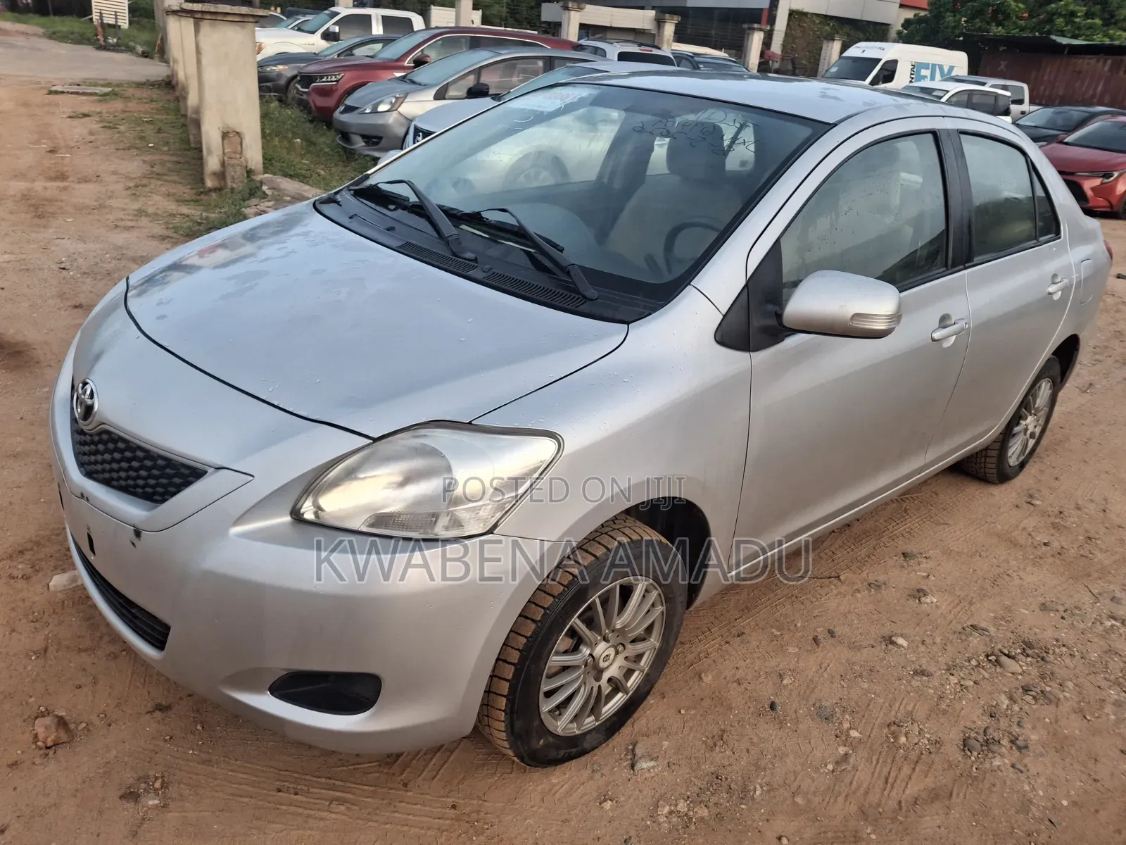 Toyota Belta 2010 Silver