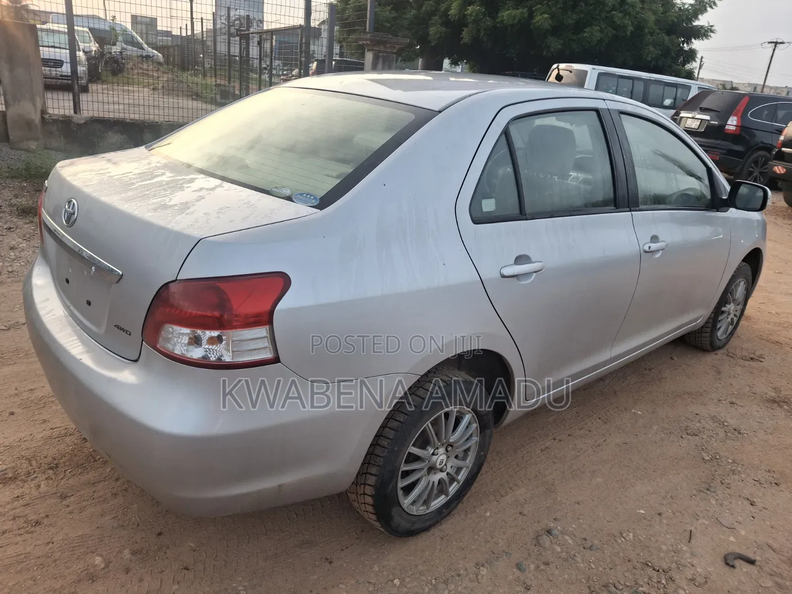 Toyota Belta 2010 Silver