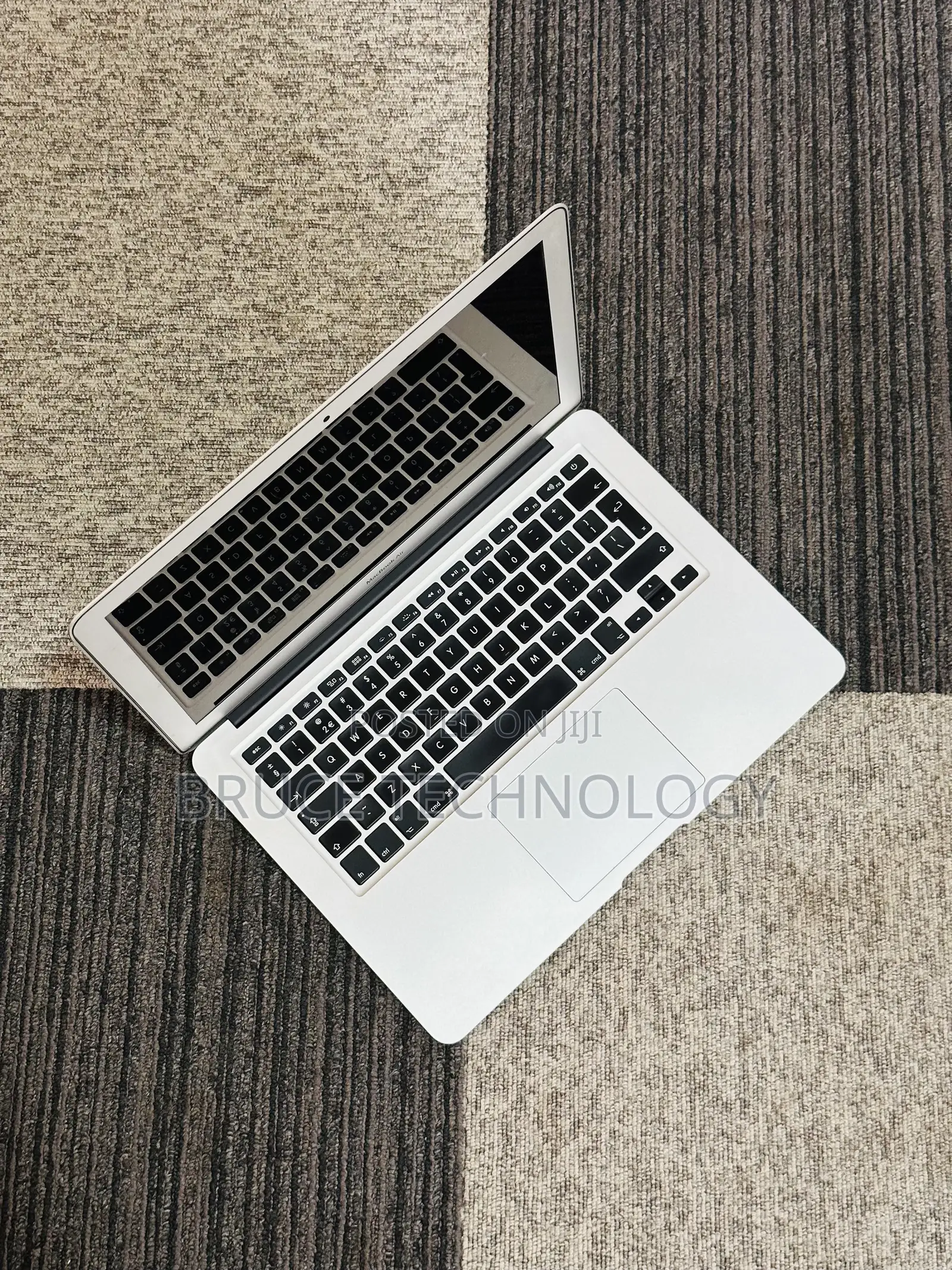 Laptop Apple MacBook Air 2015 8GB Intel Core i5 SSD 128GB