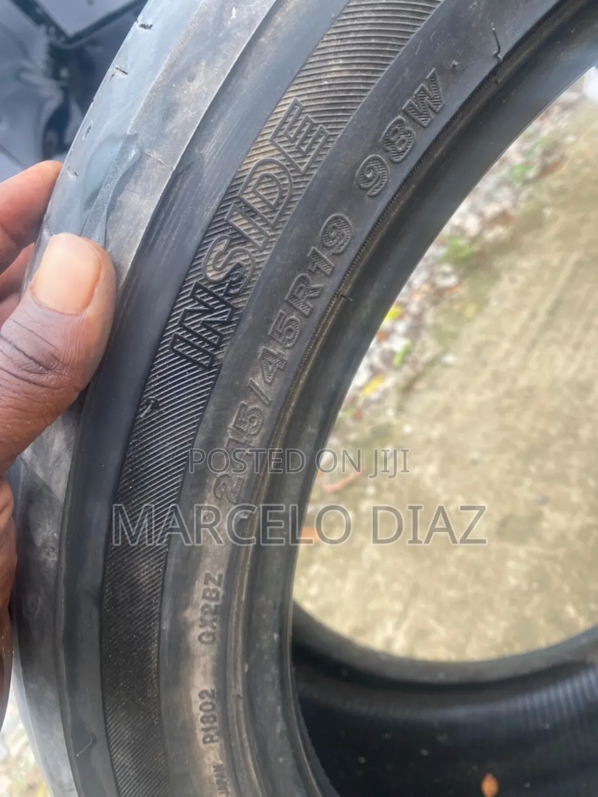 245/45/R19 Car Tire