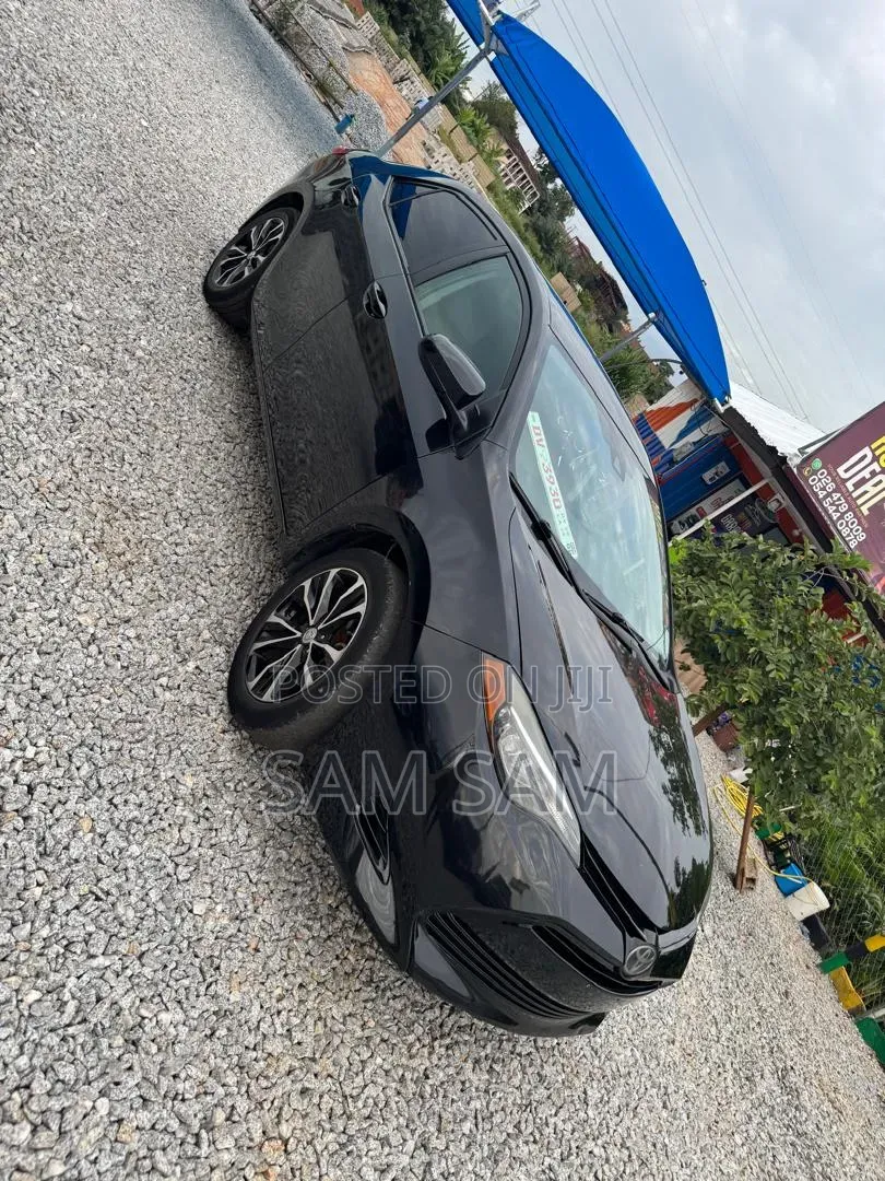 Toyota Corolla 2018 Black