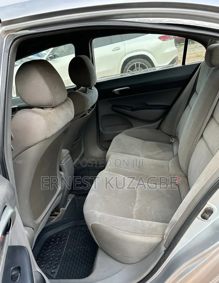 Honda Civic 2005 Silver