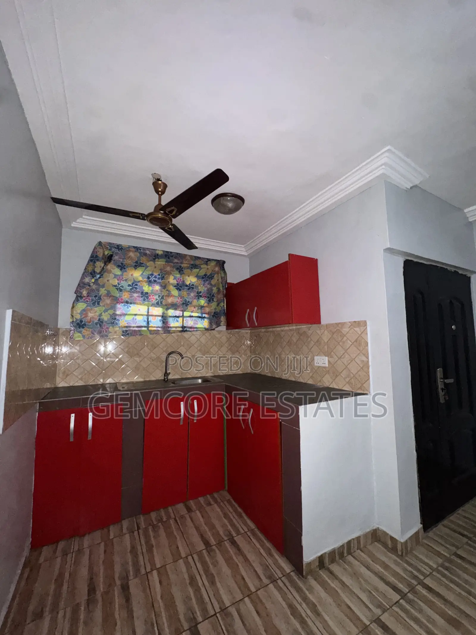 1bdrm Apartment in School Junction, Ashaley Botwe for rent