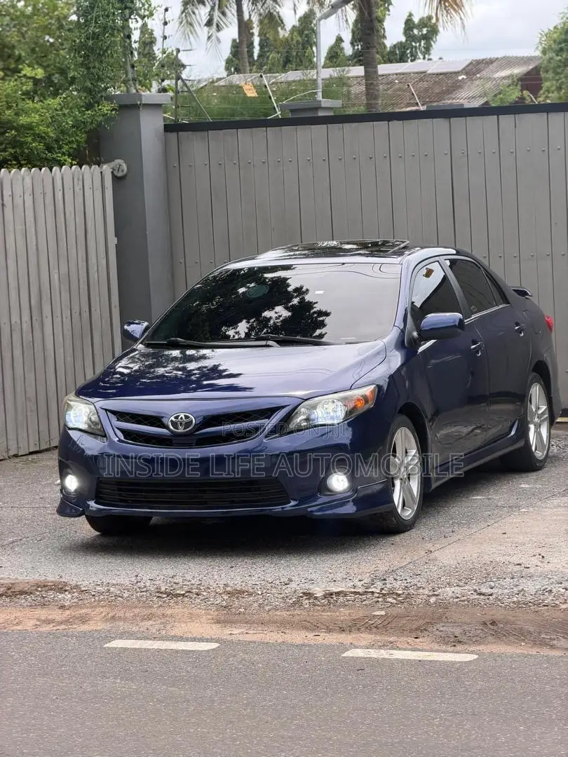 Toyota Corolla S 4dr Sedan (1.8L 4cyl 4A) 2013 Blue