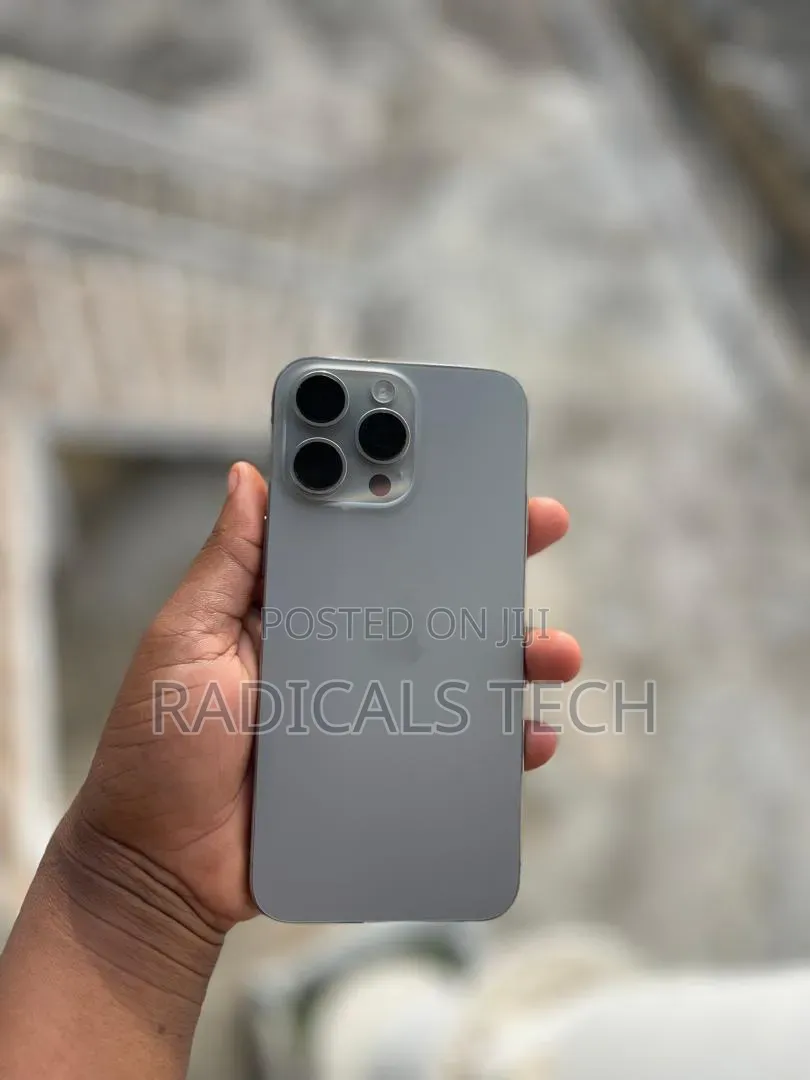 Apple iPhone 15 Pro Max 256 GB Gray