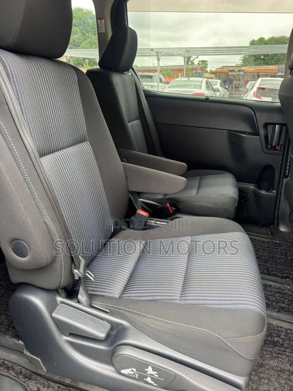 Toyota Voxy SV Premium 2014 Black