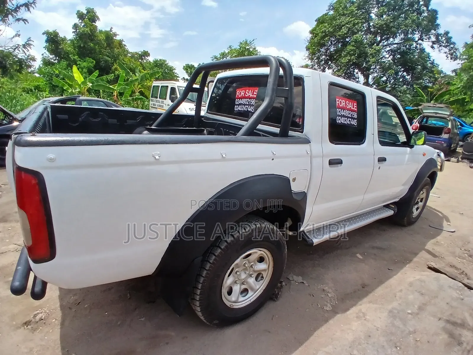 Nissan Hardbody 2009 White