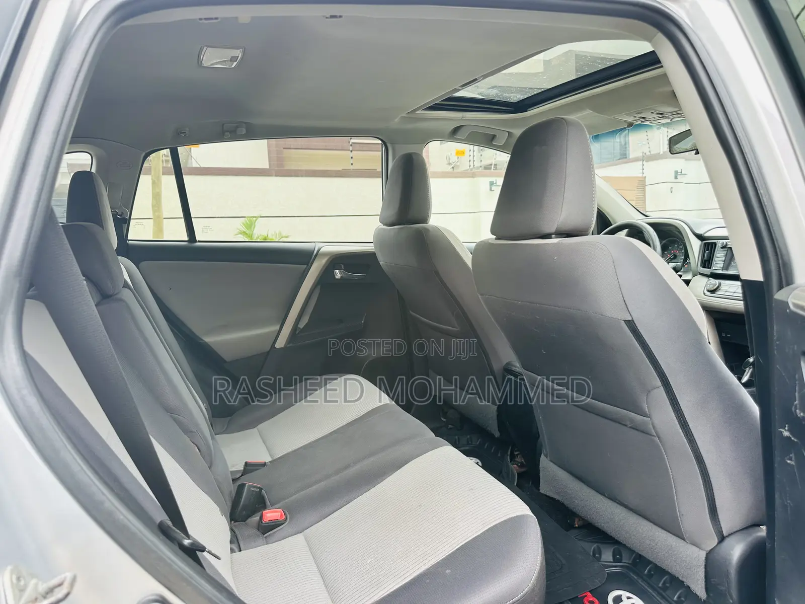 Toyota RAV4 Limited 4dr SUV AWD (2.5L 4cyl 6A) 2015 Silver