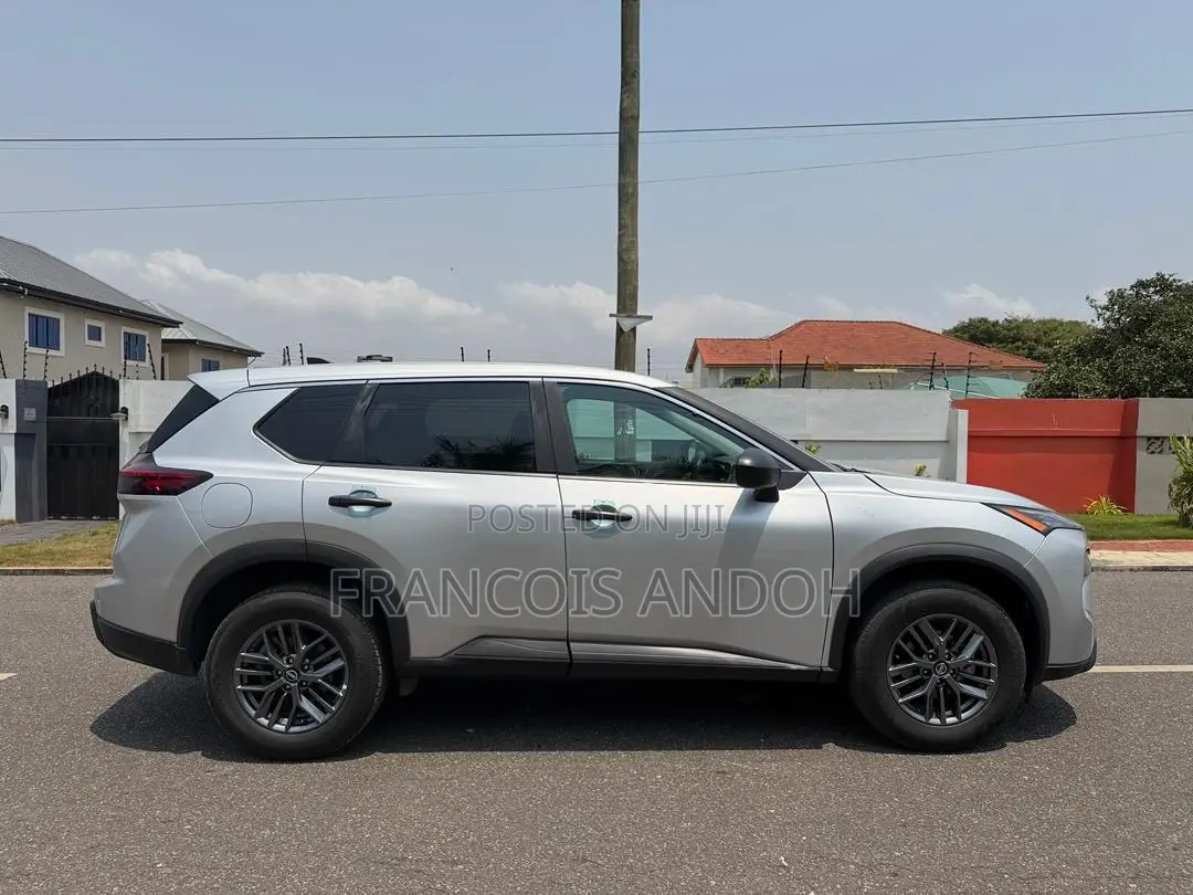 Nissan Rogue SL 2024 Silver