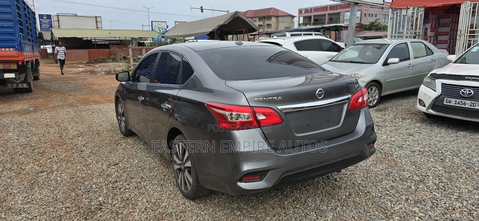 Nissan Sentra SV 2018 Gray
