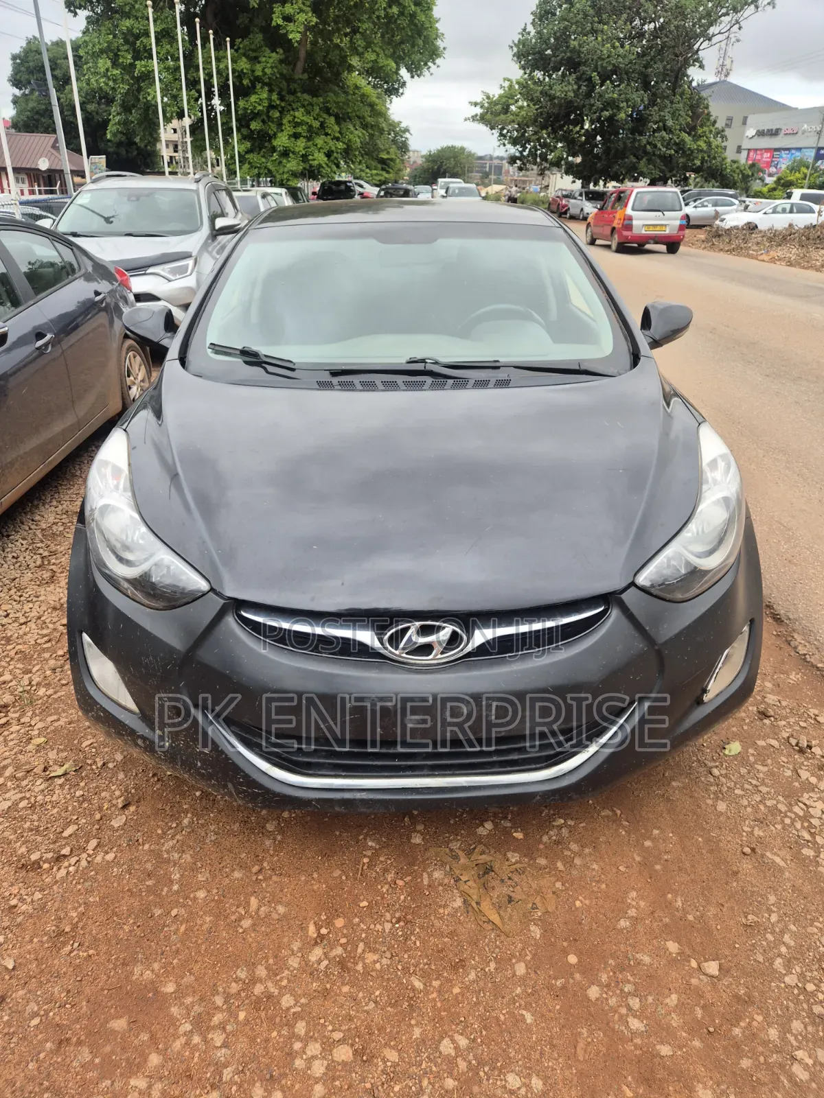 Hyundai Avante 2012 Black