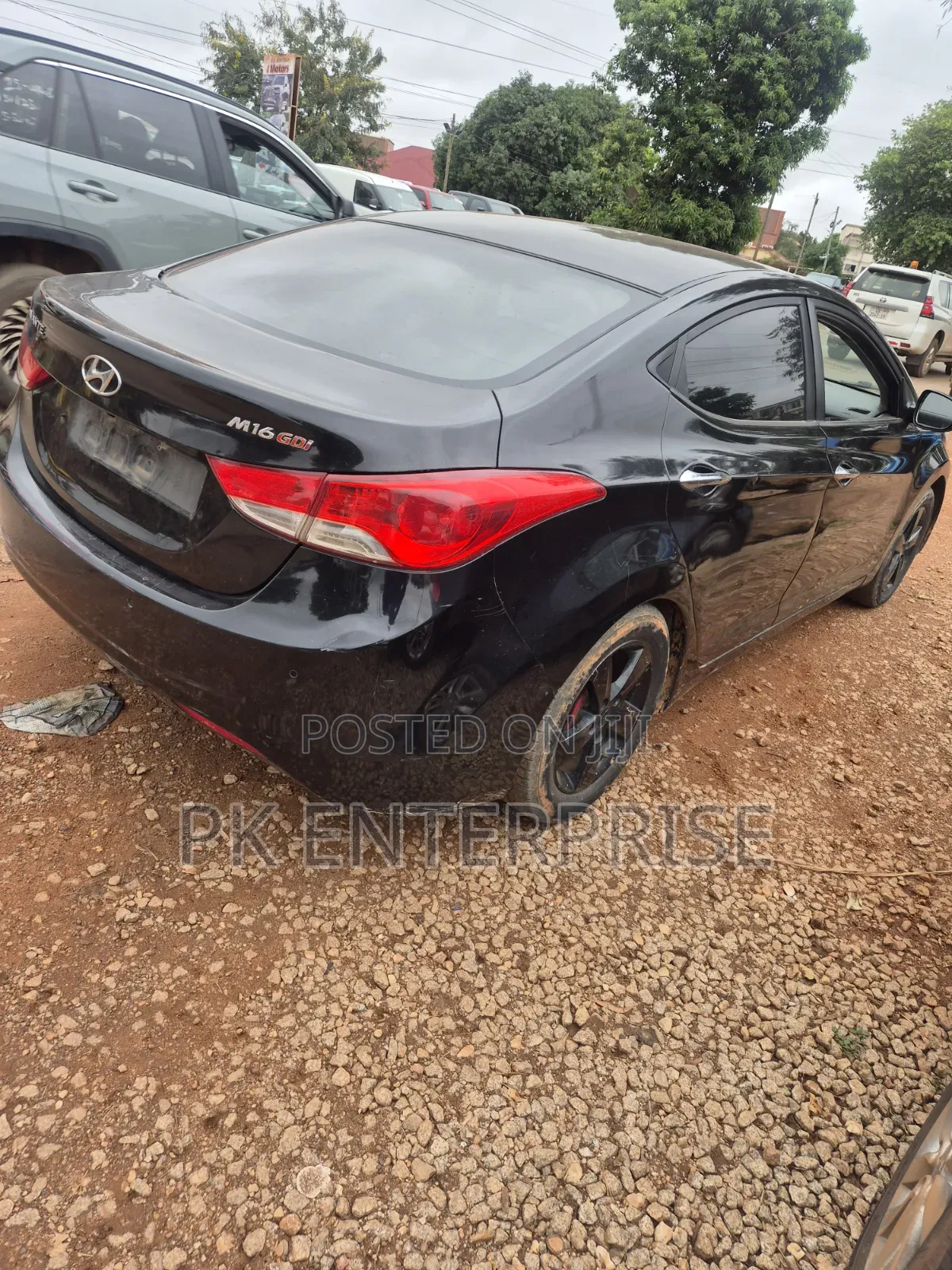 Hyundai Avante 2012 Black