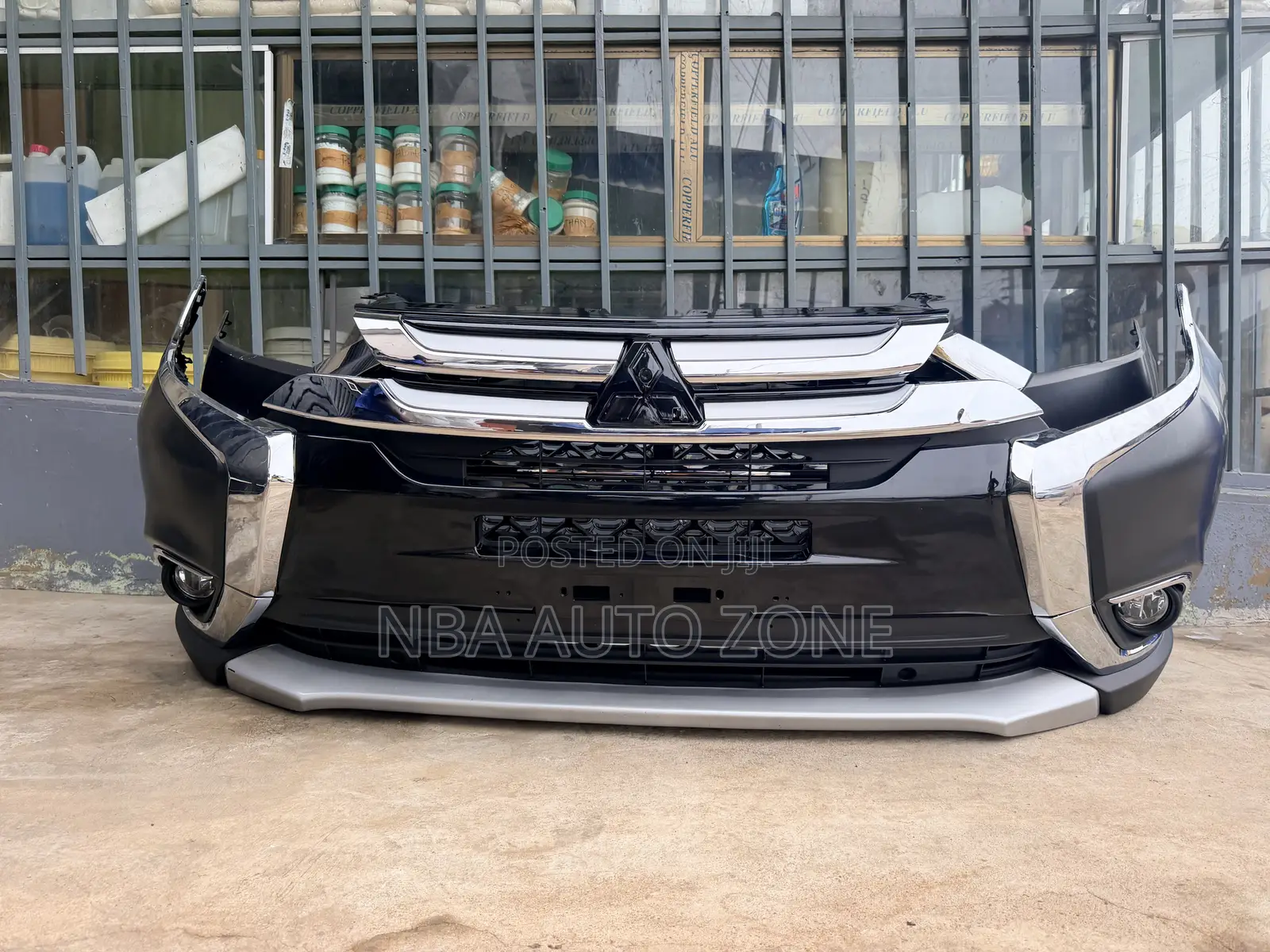 Mitsubishi Outlander 2016-2018 Complete Front Bumper