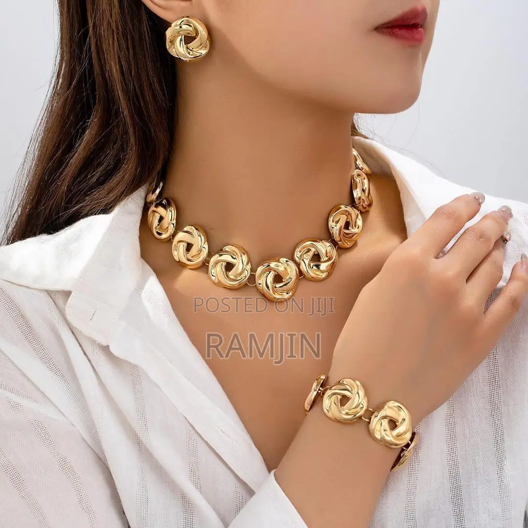 Glamorous Jewellery Sets