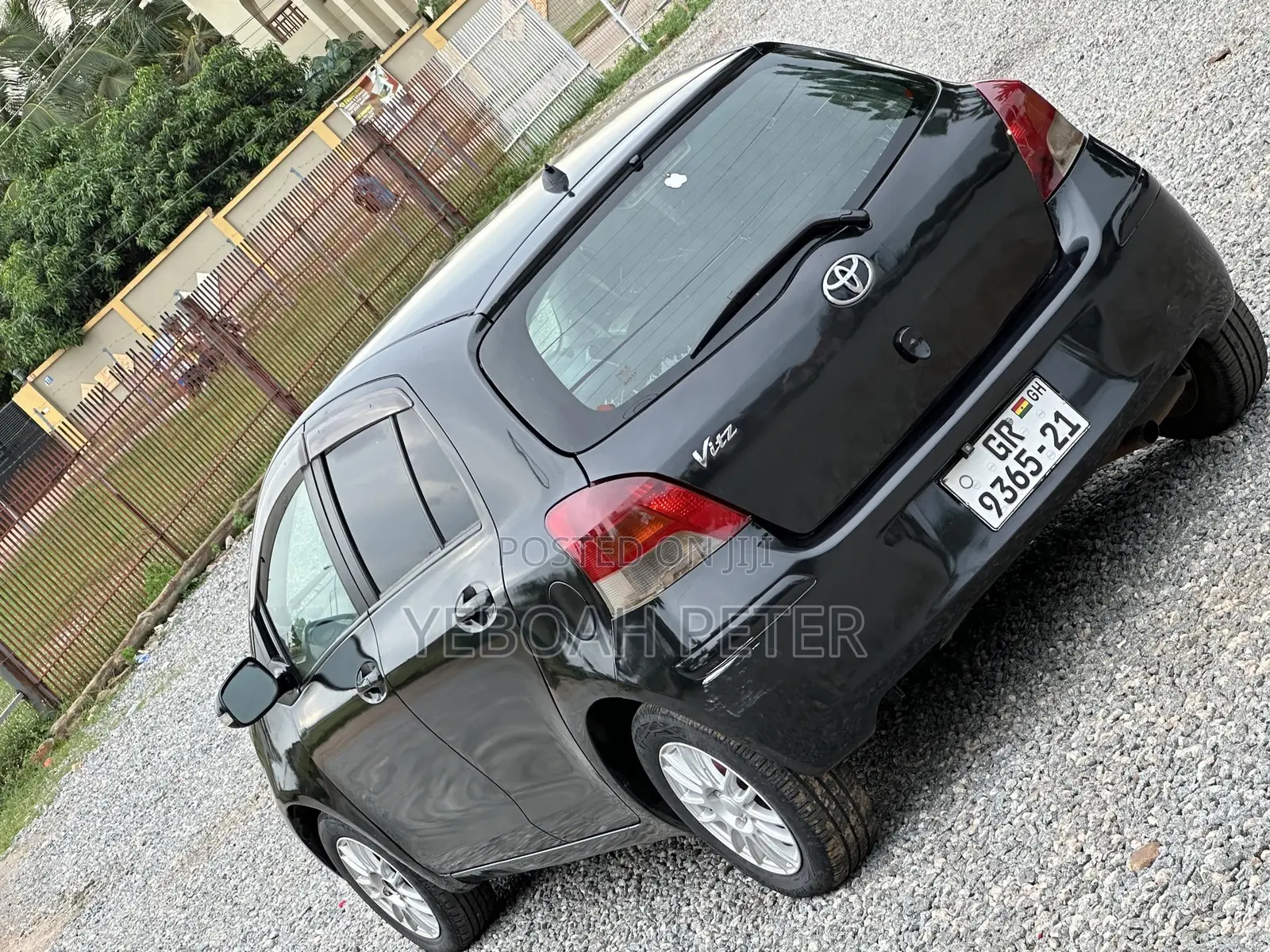 Toyota Vitz 2010 Black
