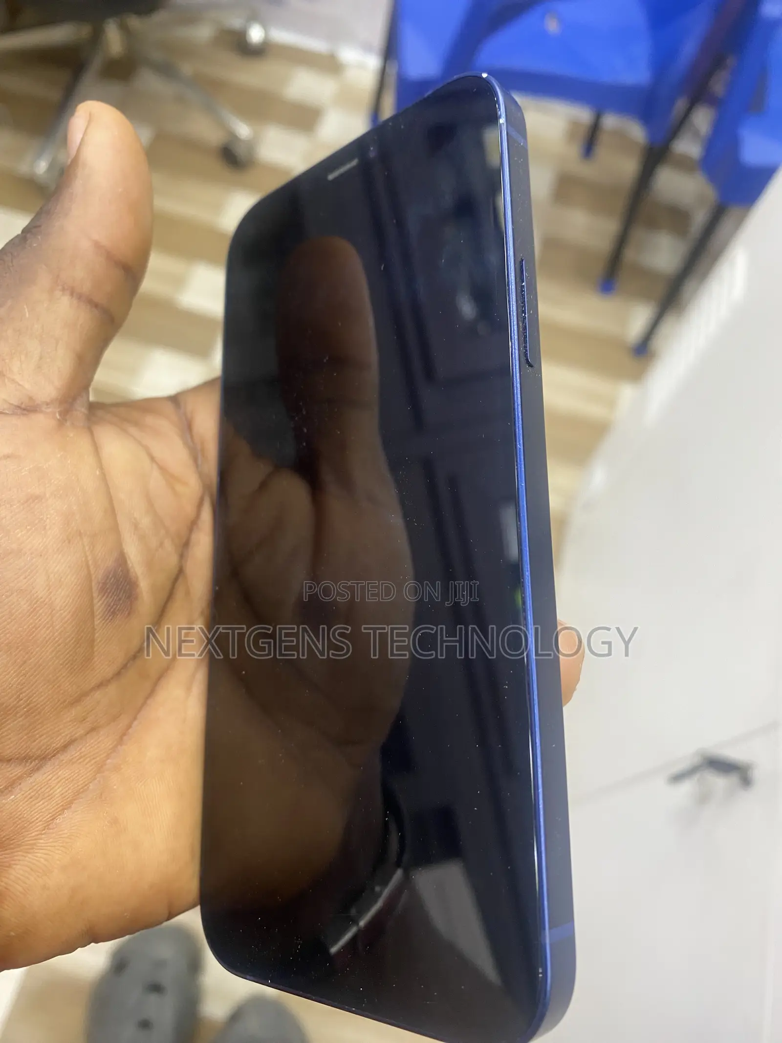 Apple iPhone 12 64 GB Blue