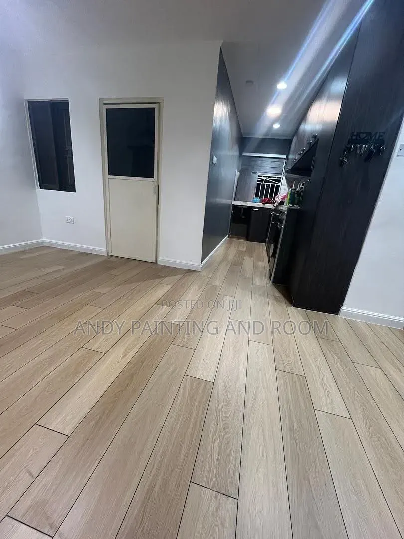 Signature Vinyl Installation – The Premium Choice