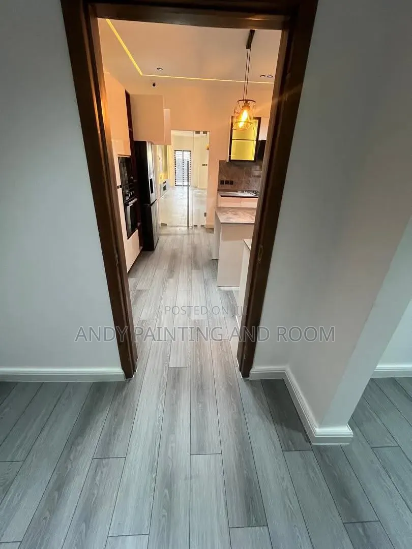 Premium Vinyl Installation – Your Professional Partner