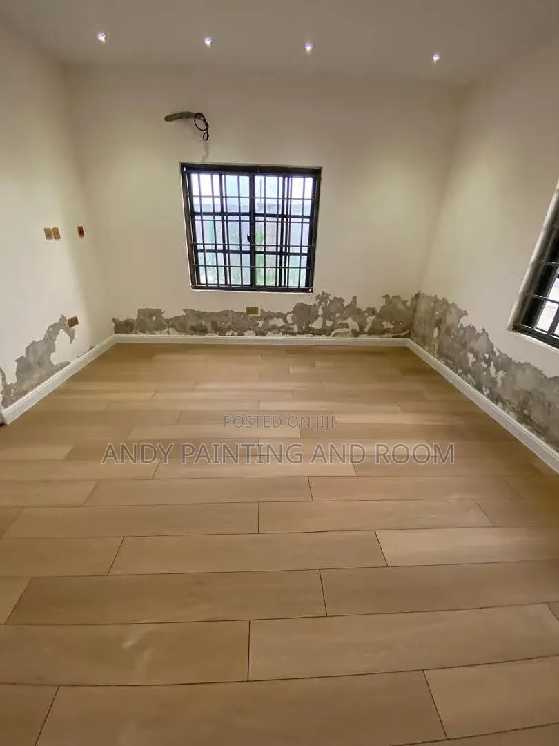 Quality Vinyl Planks – Expertly Installed in Accra
